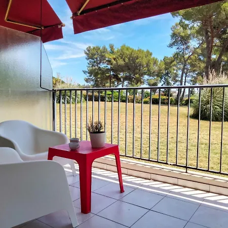 Apartment Le Domaine Du Loup